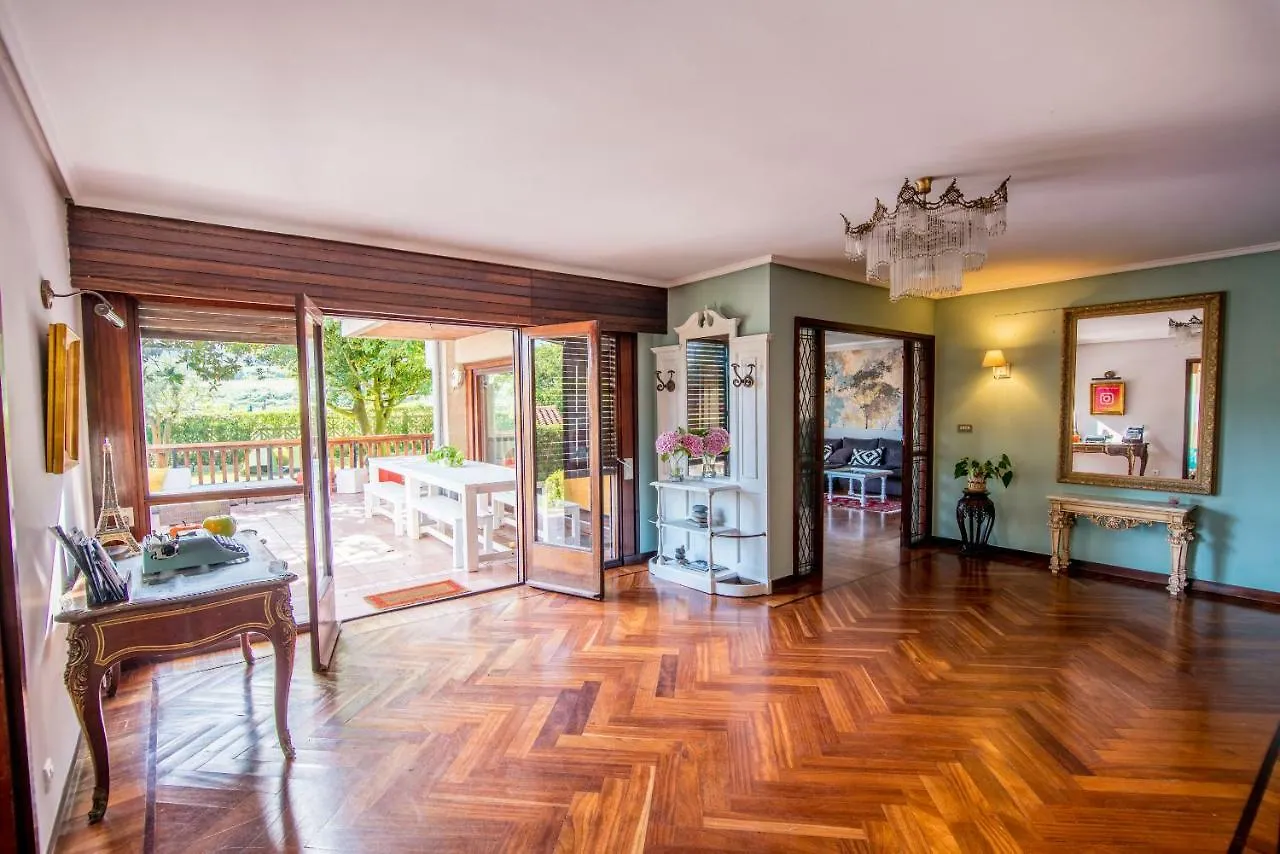 Azkorri Beach House Getxo 0*,